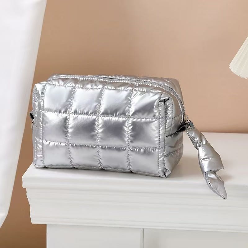 Trousse beauté argent
